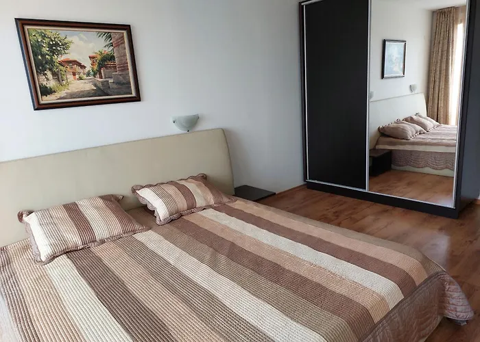 Royal Palm 170 スヴェティ・ヴラス